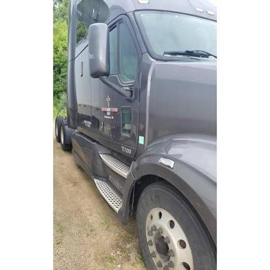 Used 2014 KENWORTH T700
