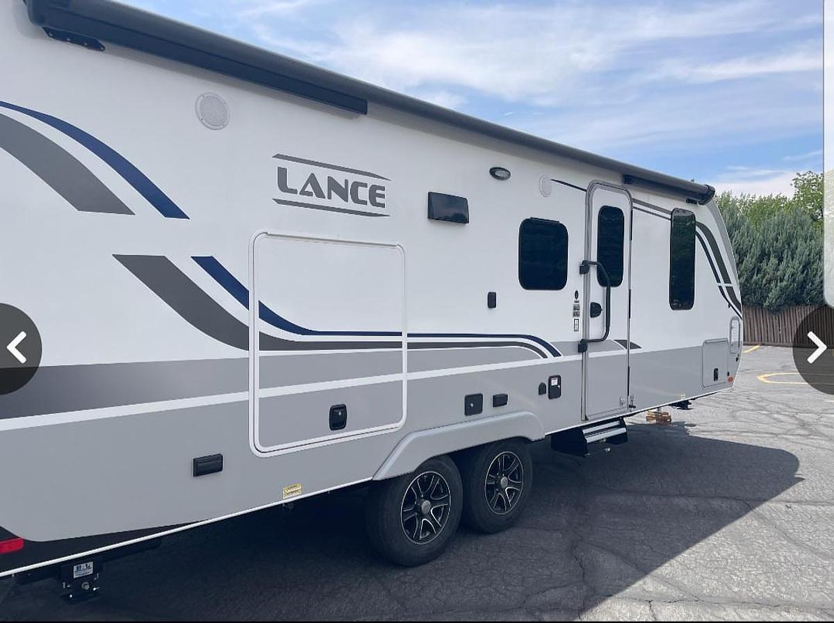Used 2021 Lance 2295 W/ 2015 Ford F350 Super Duty