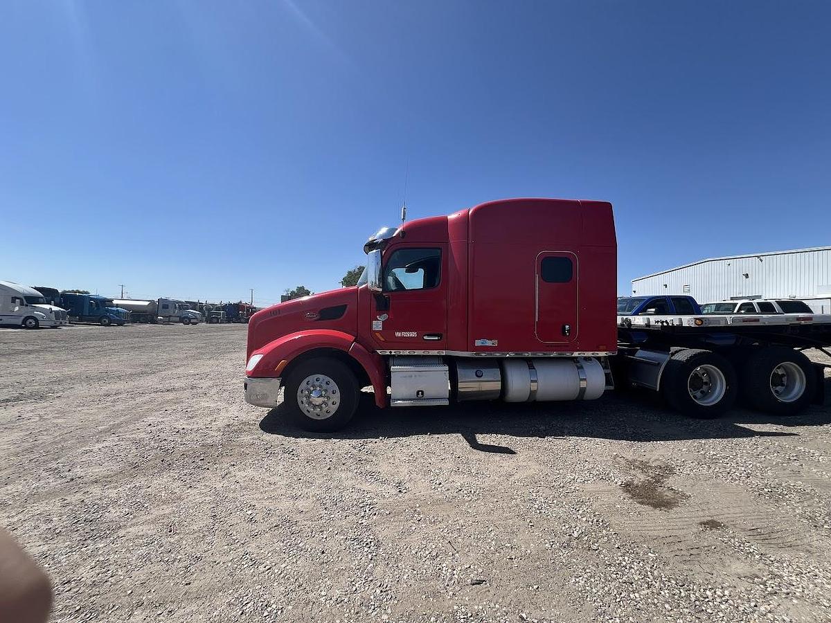 Used 2015 Peterbilt 579