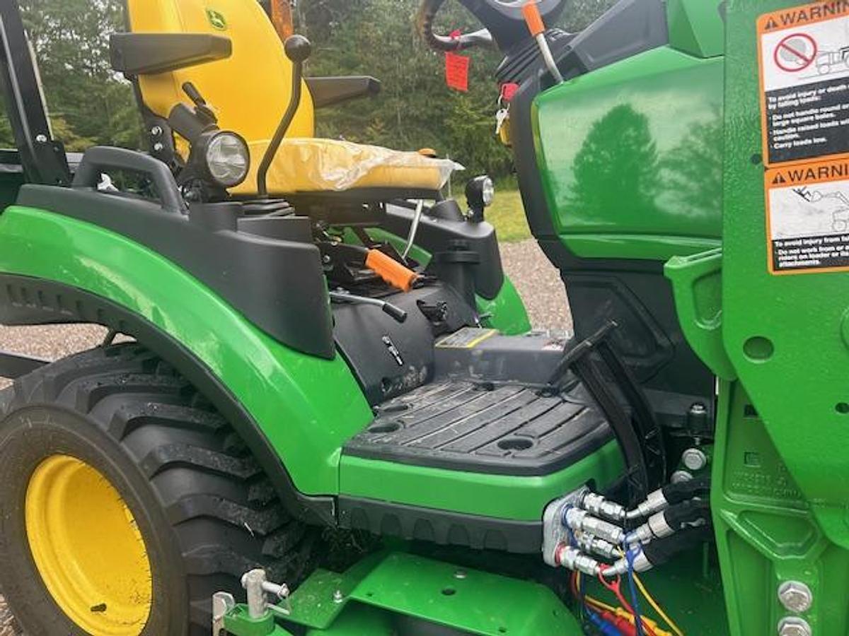 Used 2025 John Deere 1025R Sub Compact Utility Tractor