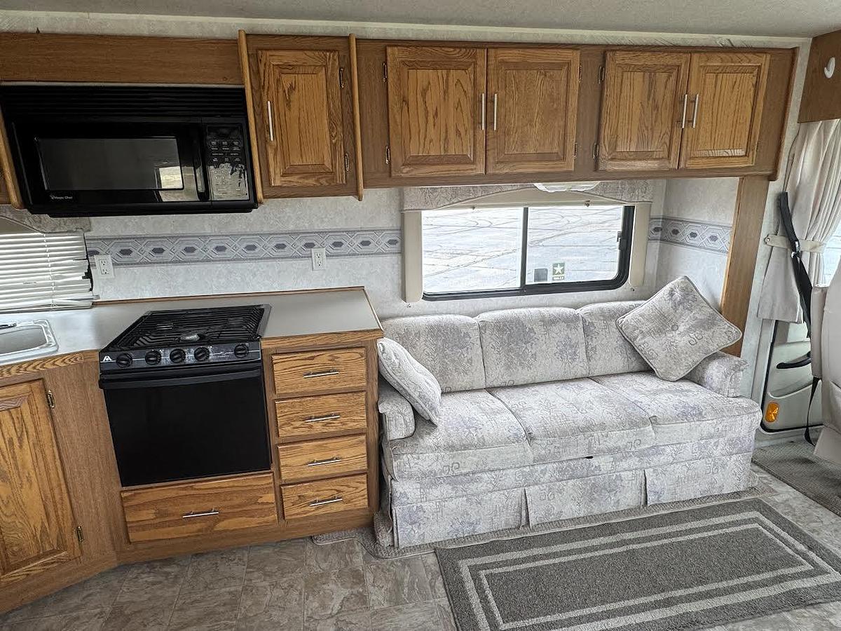 Used 2002 Tiffin Motorhomes Allegro Bay 37DB Class A Motorhome