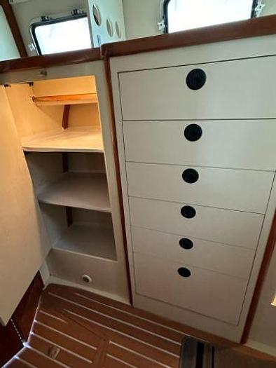 Used 2007 Albin Command Bridge 35