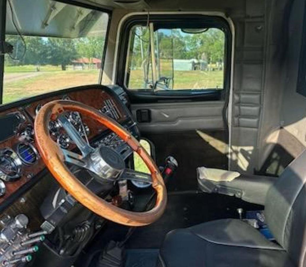 Used 2002 Peterbilt 379 Day Cab Semi Truck