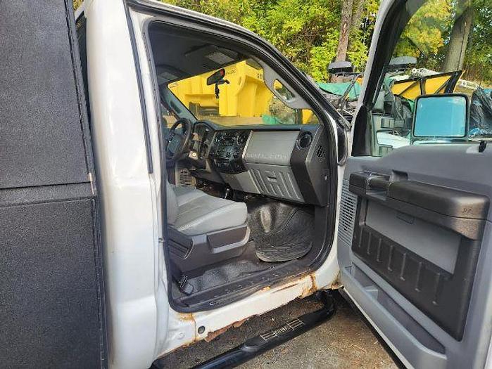 Used 2011 Ford Super Duty F-550 DRW XL