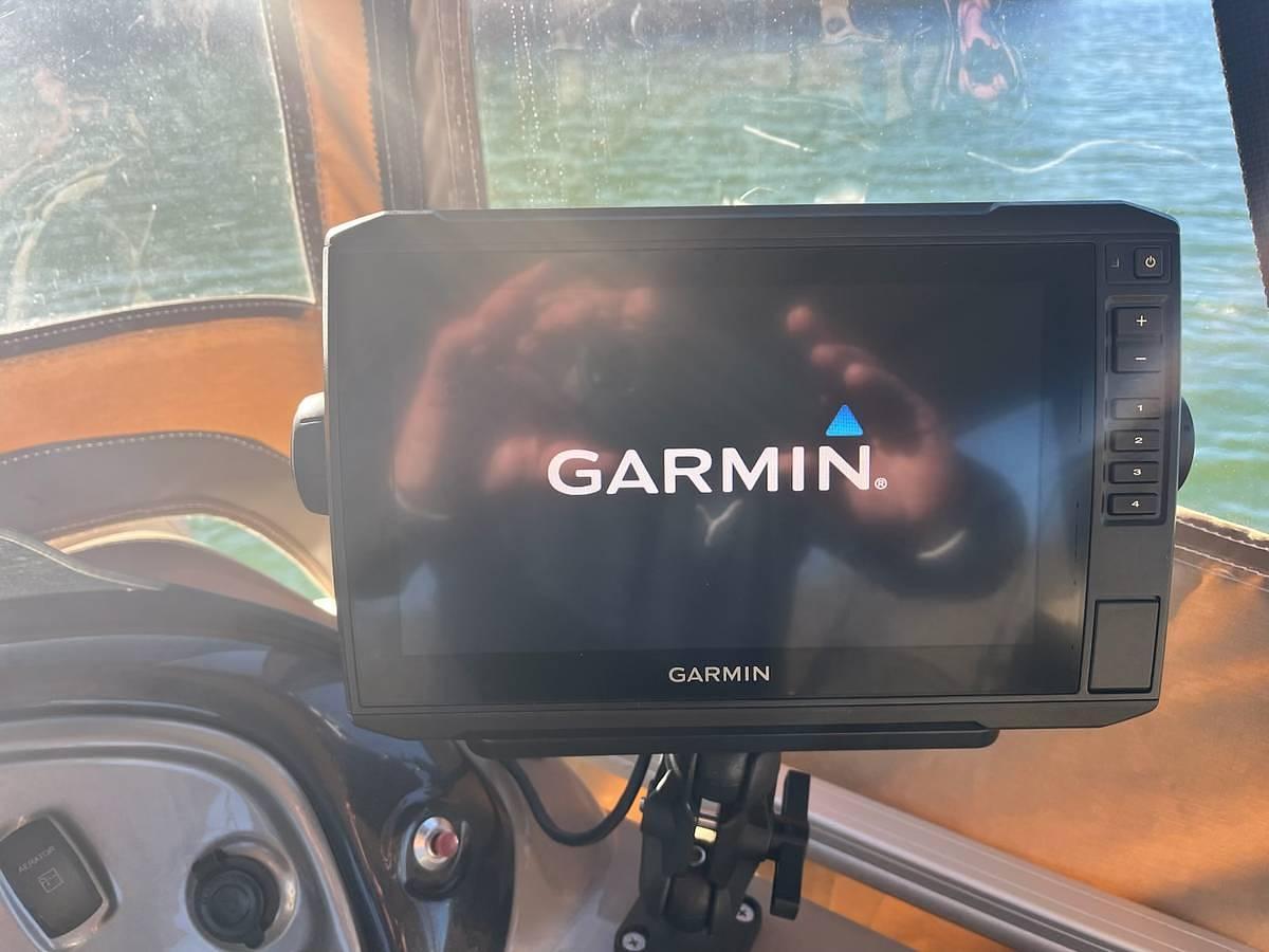 Used 2020 Suntracker Pontoon Sport Fish Deluxe