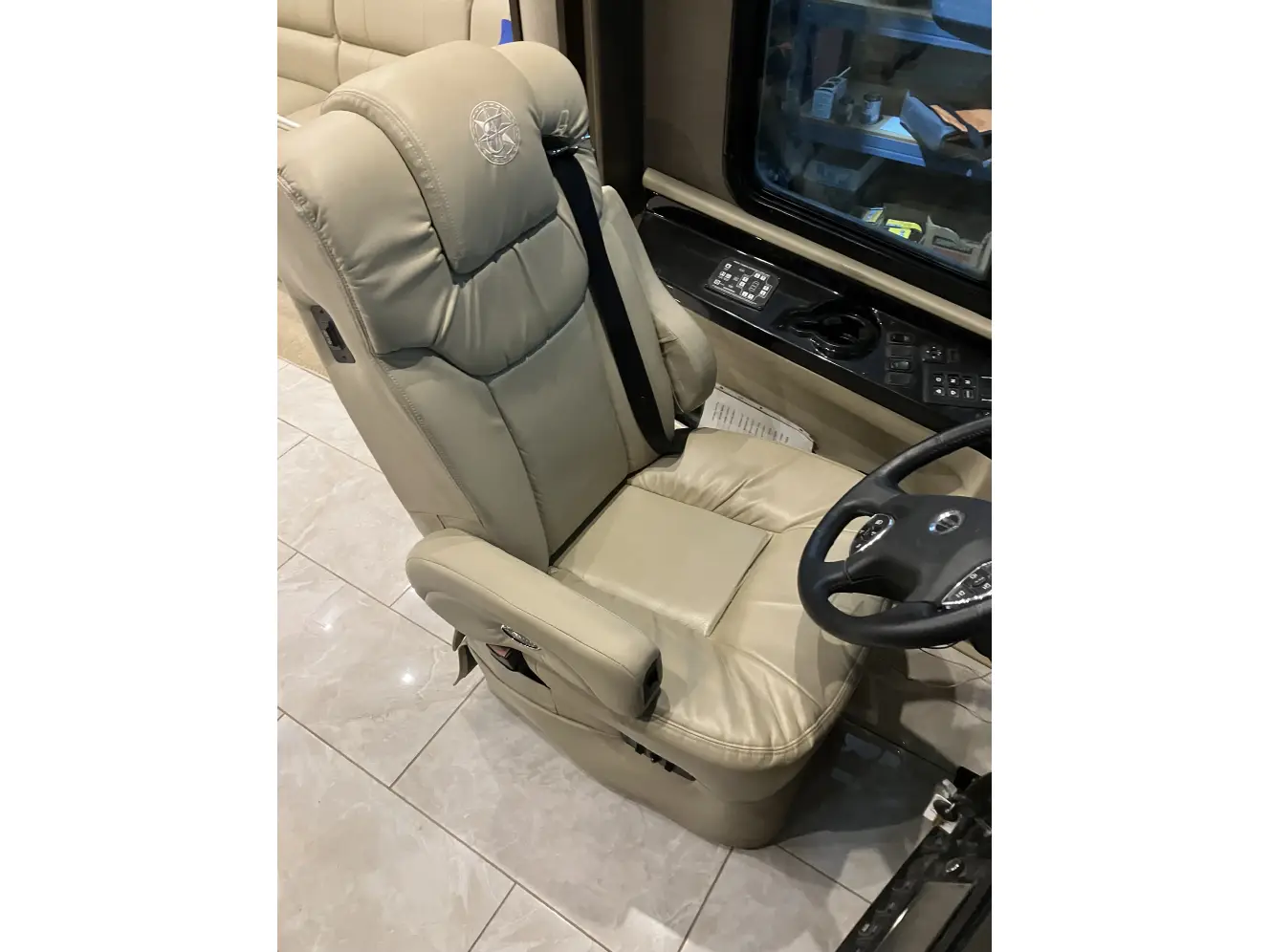 Used 2019 Tiffin Phaeton 37bh