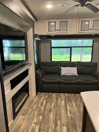 Used 2022 Forest River Cardinal LE 377MBLE