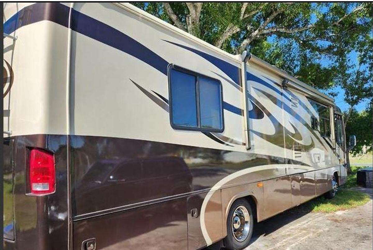 Used 2008 Holiday Rambler Neptune XL 39PBT