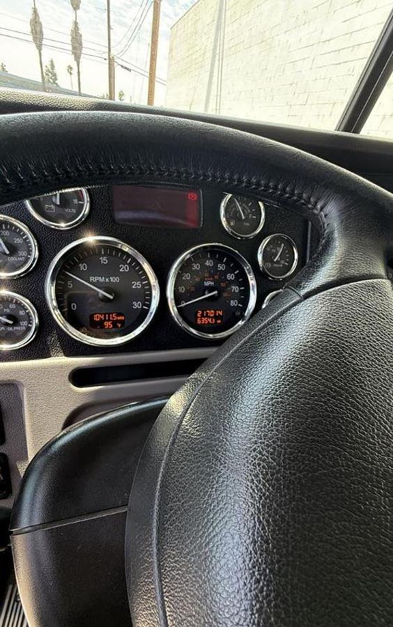 Used 2012 Peterbilt 388 Wrecker Tow Truck