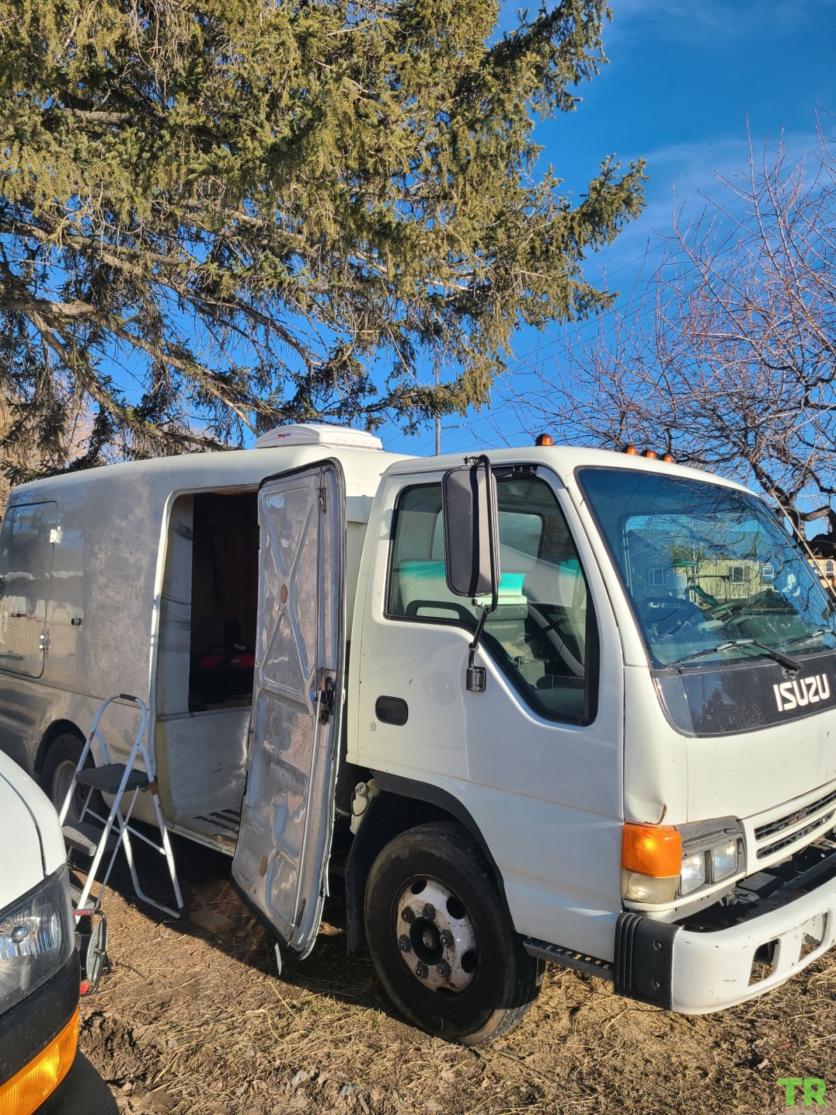 Used 2003 Isuzu NPR