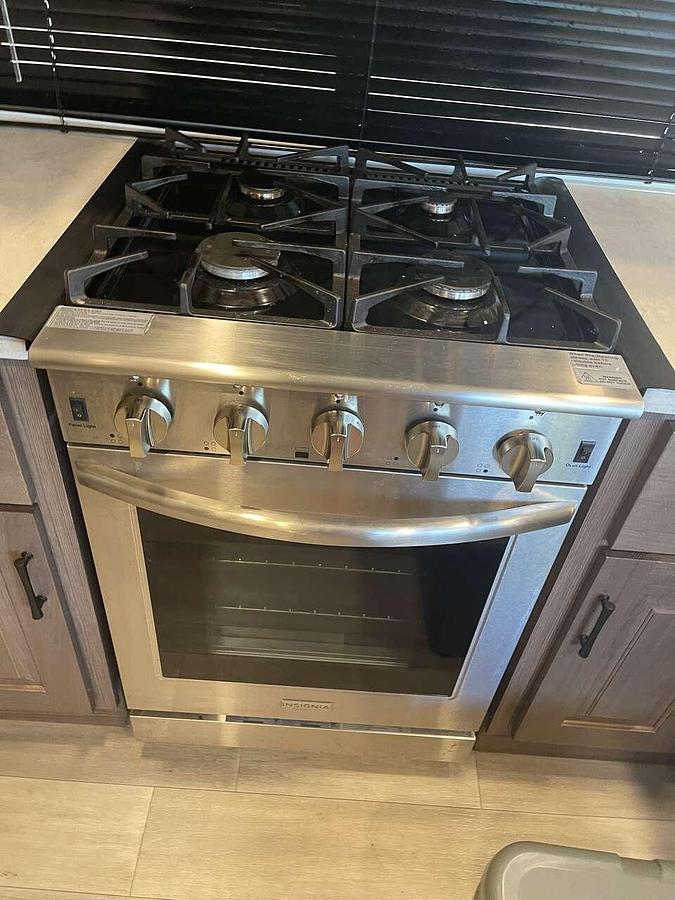 Used 2023 Alliance Paradigm R328K