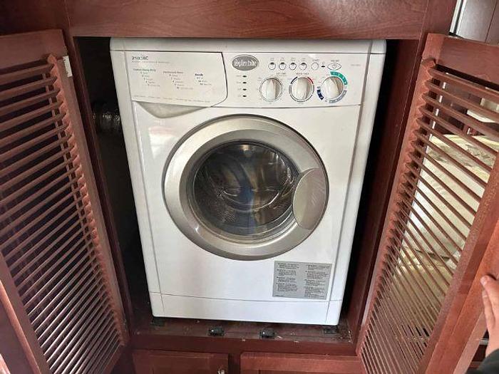 Used 2011 Forest River Berkshire 390BH