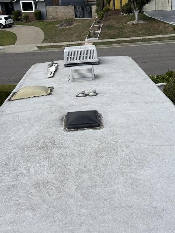 Used 2010 Keystone Montana Mountaineer Fifth Wheel