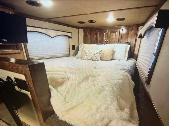 Used 2020 Twister 4 Horse Outlaw Conversion