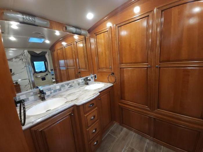 Used 2018 Newmar Dutch Star 4369