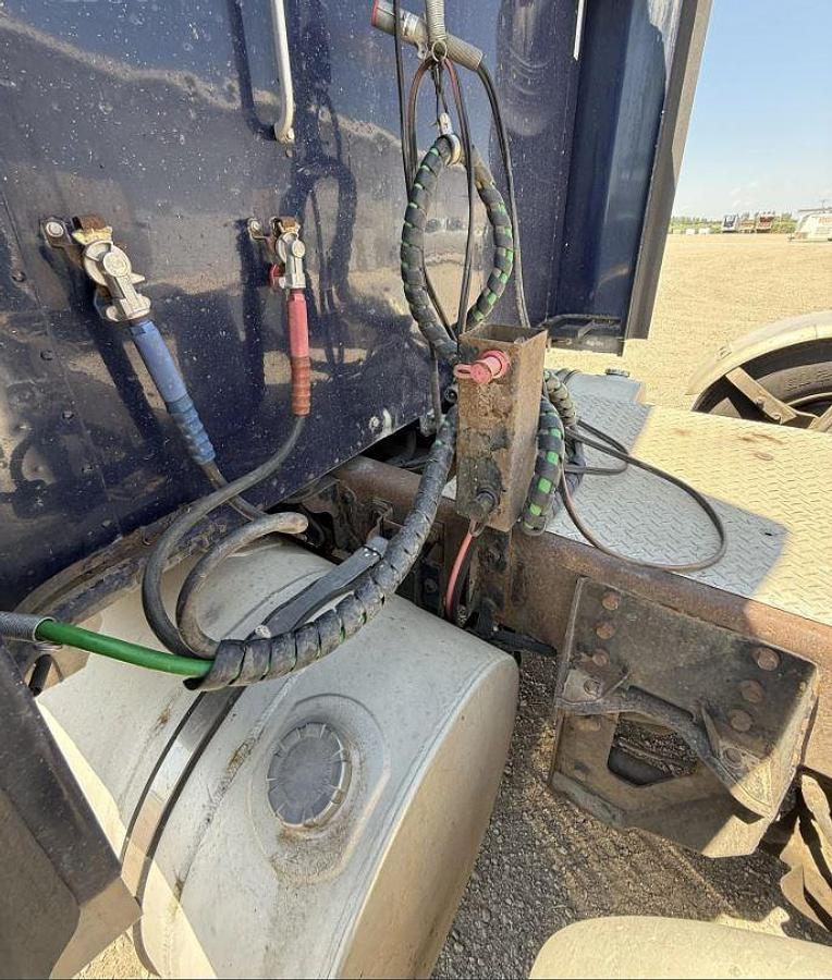 Used 2005 KENWORTH T800