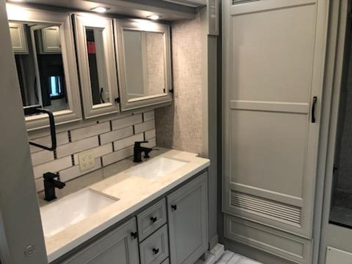 Used 2024 Tiffin Phaeton 40IH Class A Motorhome