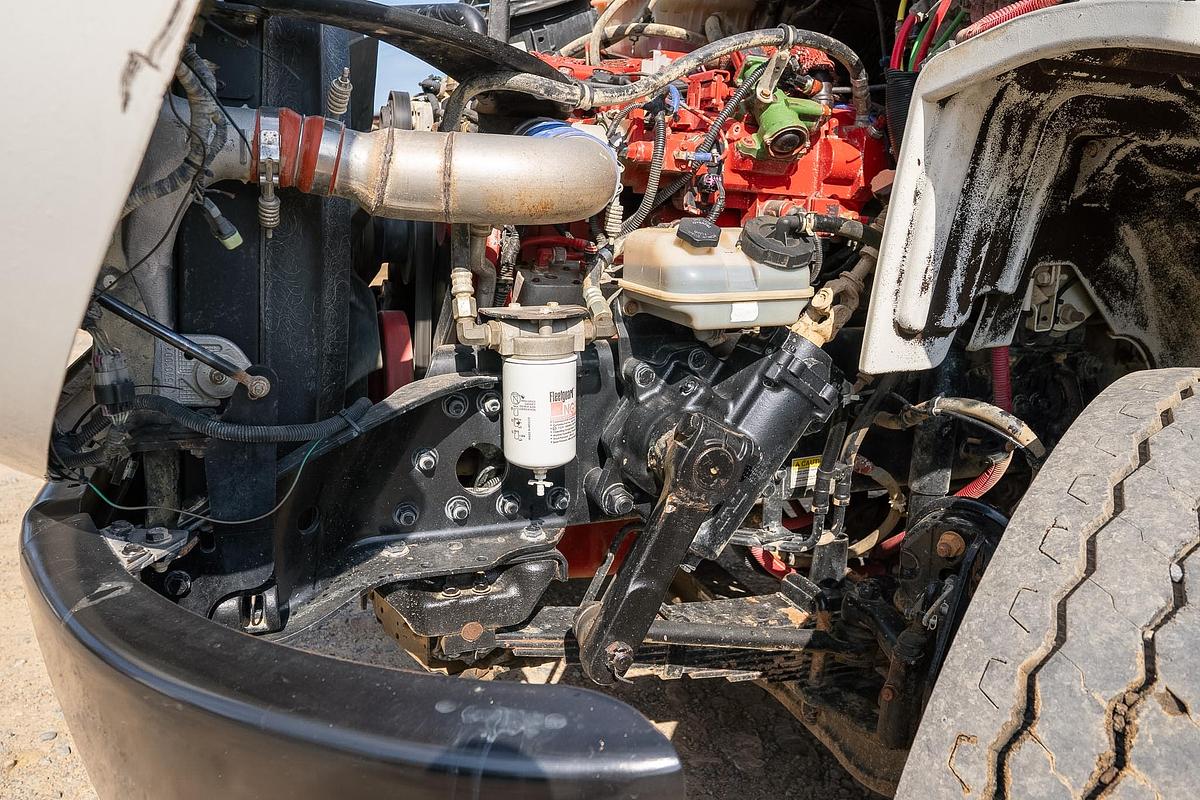 Used 2014 Freightliner Business Class M2 112