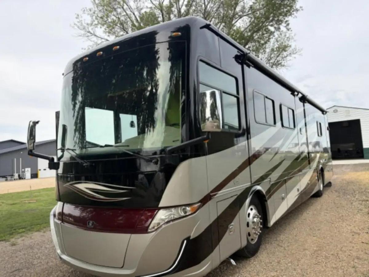 Used 2019 Tiffin Allegro Red 37PA