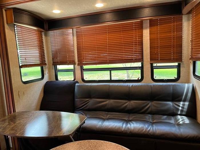 Used 2015 Keystone Fuzion 310