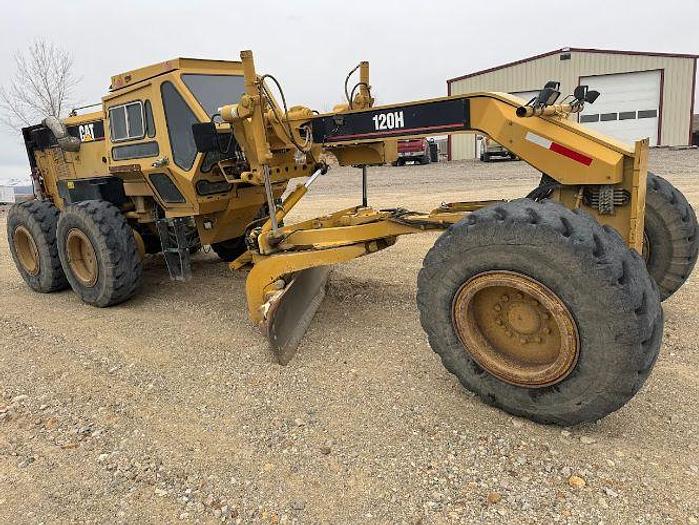 Used 2004 CATERPILLAR 120H Underground Motor Grader