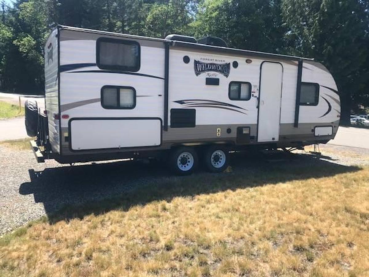 Used 2018 Forest River Wildwood X-Lite