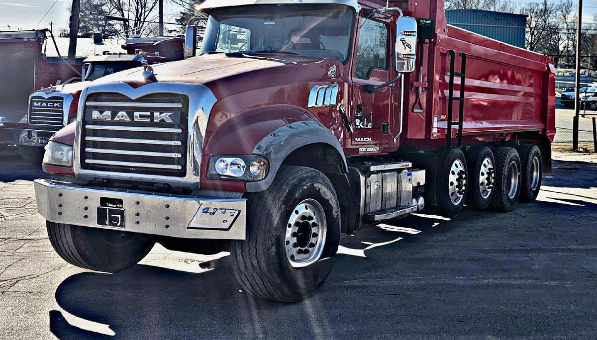 Used 2018 Mack Granite Gu713 Dump Truck