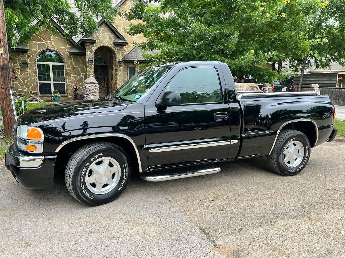 Used 2004 GMC Sierra SLE Stepside
