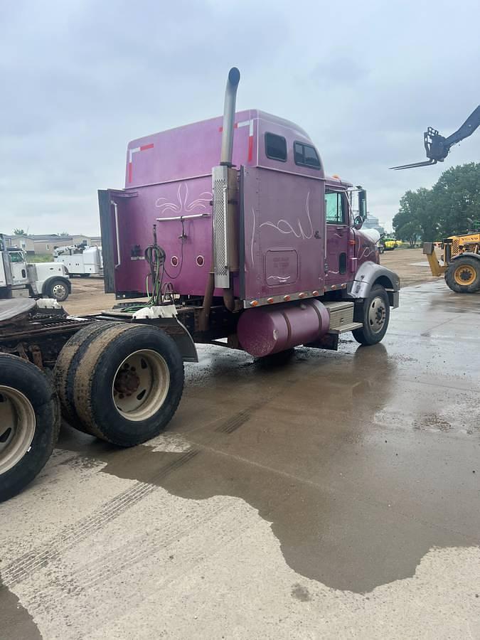 Used 1997 INTERNATIONAL 9400 Sleeper Semi Truck