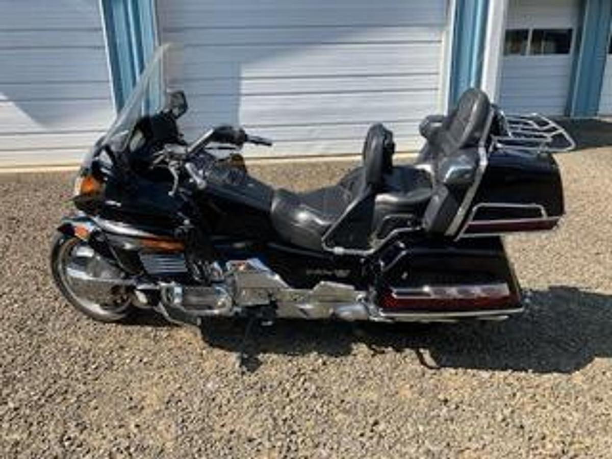 Used 1993 Honda Goldwing Aspencade 1500 GL and Time Out Trailer