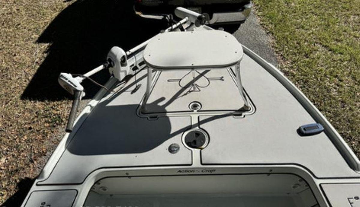 Used 2015 Action craft boat