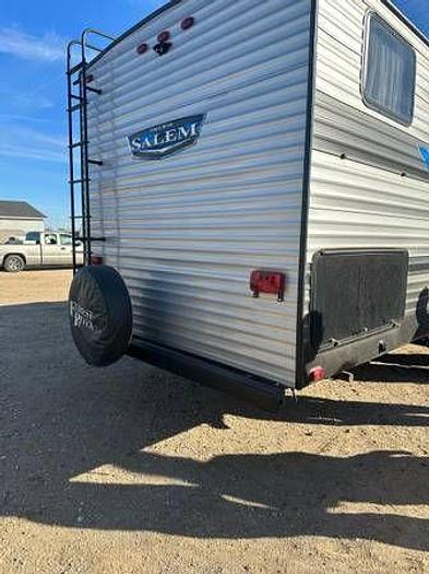 Used 2022 Forest River Salem Model KQBSS