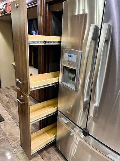 Used 2015 American Coach American Revolution 42T