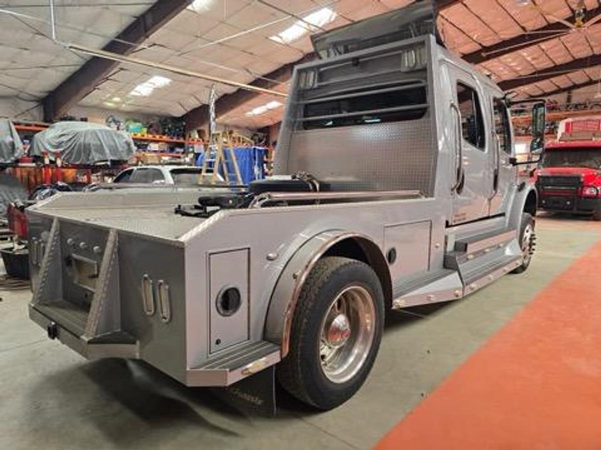 Used 2014 Freightliner LH7 With Trailer