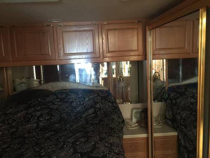 Used 2001 Alpine Coach