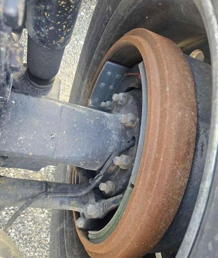 Used 1999 KENWORTH W900L Conventional Sleeper Semi