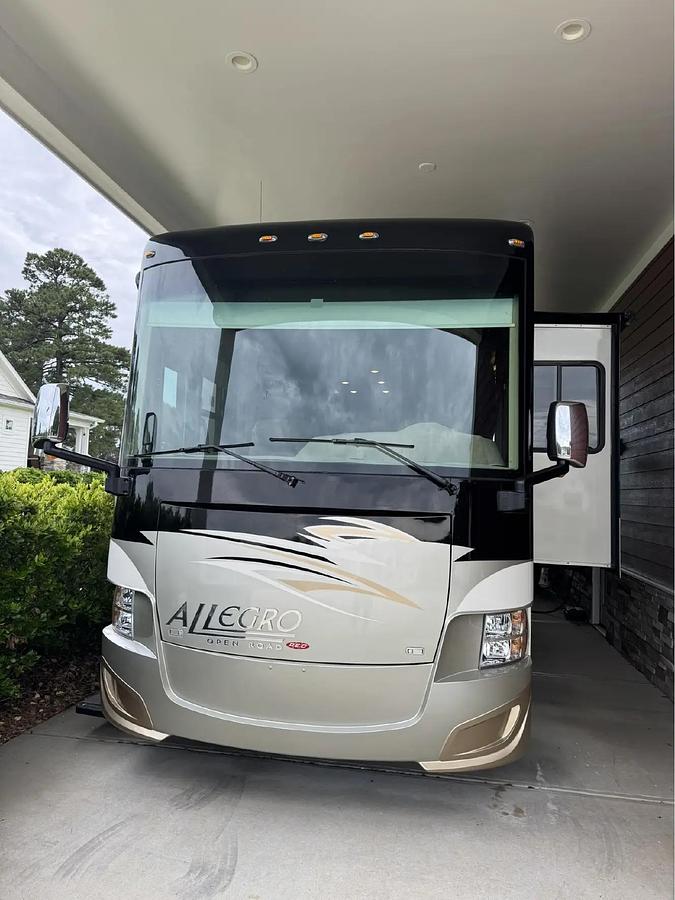Used 2014 Tiffin Allegro RED 34QFA