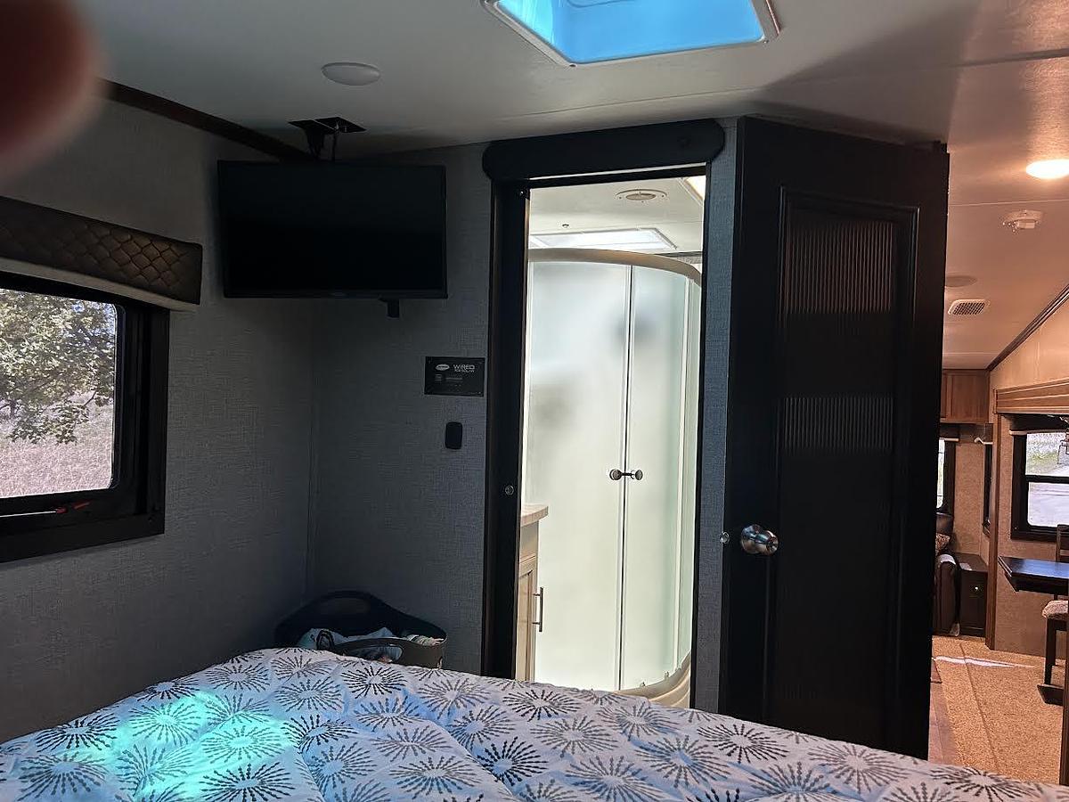 Used 2019 Jayco Eagle HT 24.5CKTS Fifth Wheel