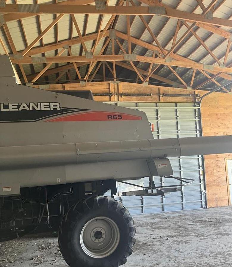 Used 2008 GLEANER R65 Combine