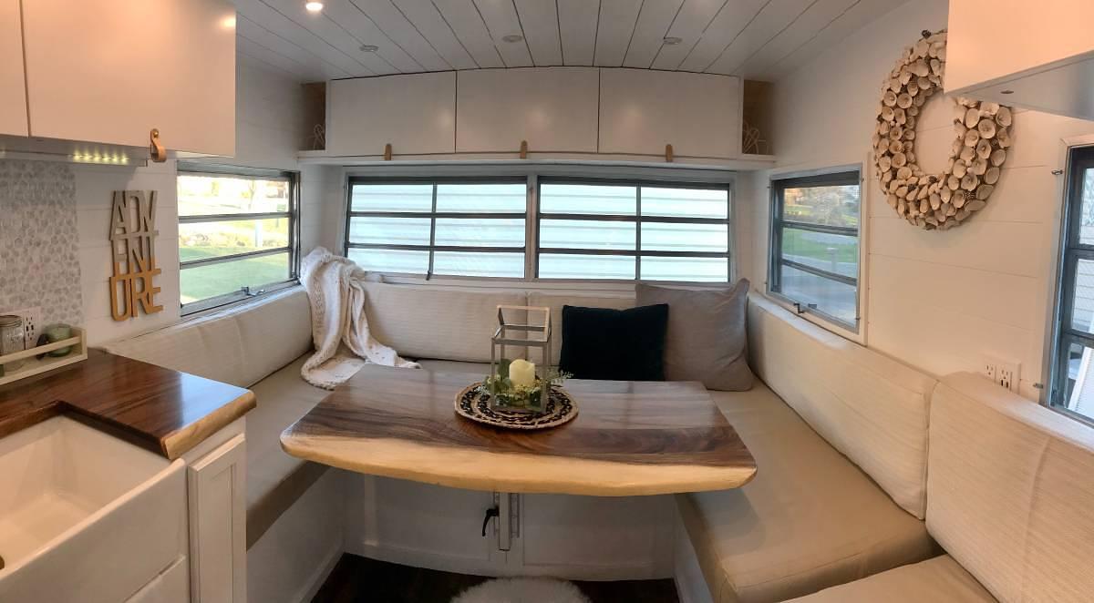 Used 1968 Holiday Vacationer