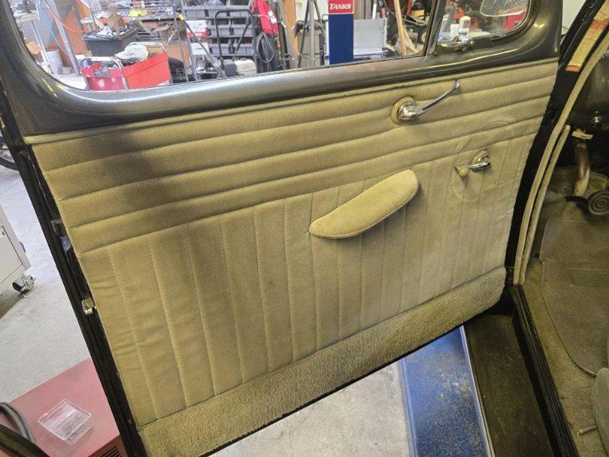 Used 1947 Ford Super Deluxe Coupe