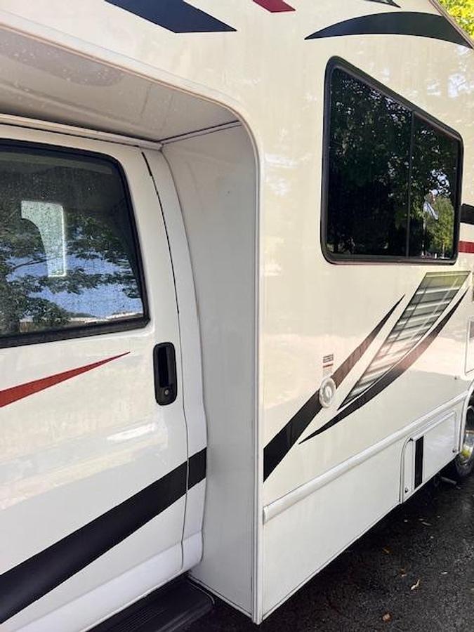 Used 2020 Thor Motor Coach Freedom Elite 22HE Class C Motorhome