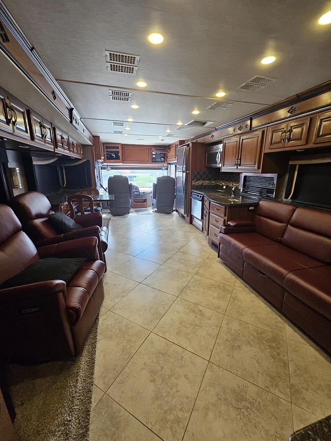Used 2014 Fleetwood Expedition 40X