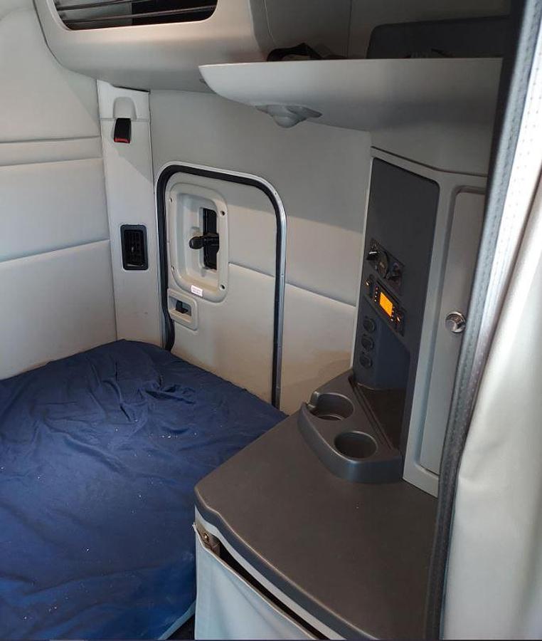 Used 2020 Peterbilt 579