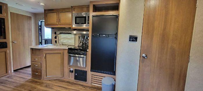 Used 2018 Coachmen Catalina M-293 QBCK
