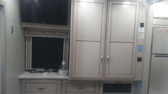 Used 2021 Newmar Canyon Star 3927