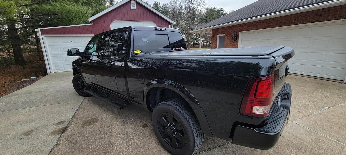 Used 2023 Vanleigh Vilano 320GK Fifth Wheel