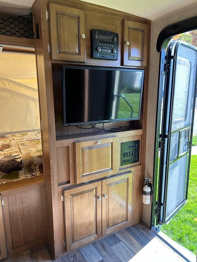 Used 2016 Forest River Rockwood Woo 23IKSS Travel Trailer