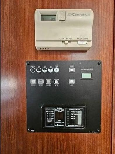 Used 2005 Fleetwood Southwind 37L