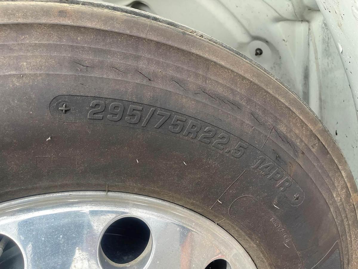 Used 2011 Freightliner M2 106 Flatbed